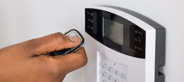 Quels sont les avantages des alarmes sans fil pour une maison ?